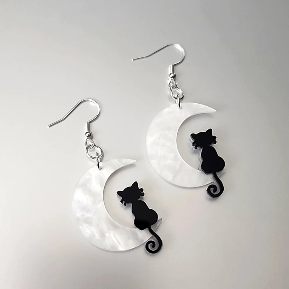 Black Cat Acrylic White Moon Accented with Black decorative Jump Rings - Picture 1 of 6